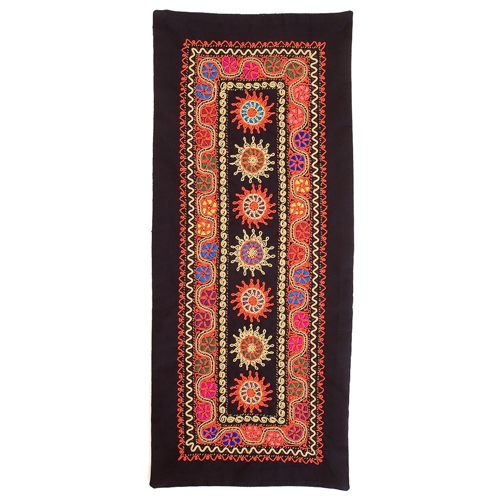 Tahriri Table Runner 